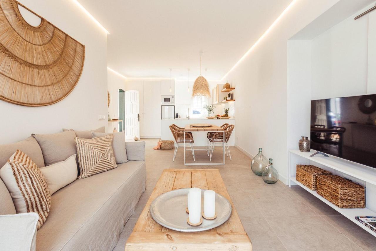 Apartamento Las Golondrinas Arenal - Adults Only Arenal d'en Castell Luaran gambar